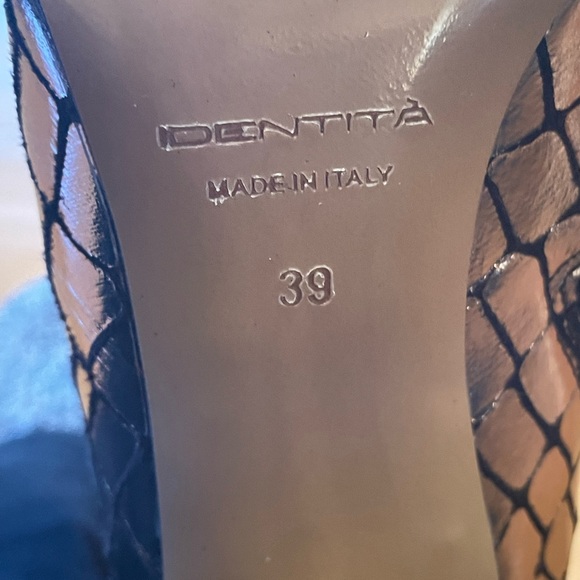 Identita Dalit Platinum Ankle Boots - Picture 6 of 6